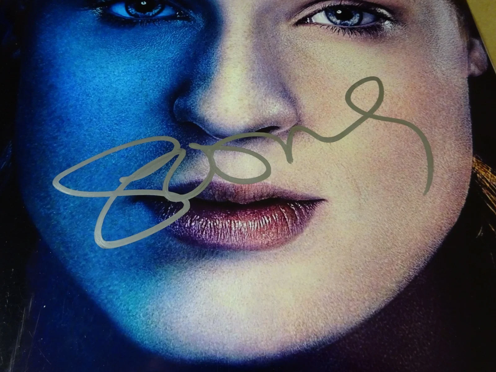 Sophie Turner — Signed Sophie Turner Autographed 12"x18" Game of Thrones Photo Beckett BAS COA, image 4