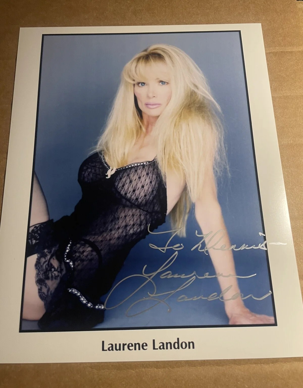Laurene Landon — Laurene Landon Actress Signed Photo Lot 8" x 10", изображение 2