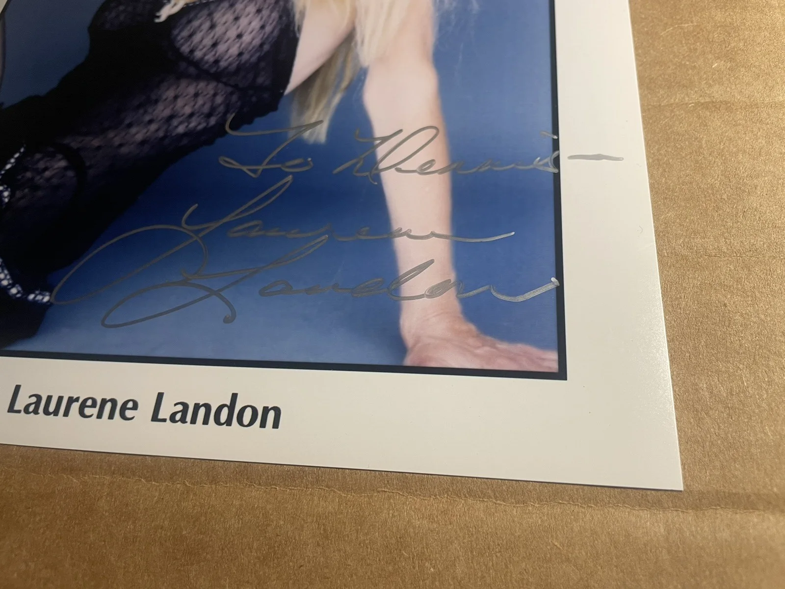 Laurene Landon — Laurene Landon Actress Signed Photo Lot 8" x 10", изображение 3