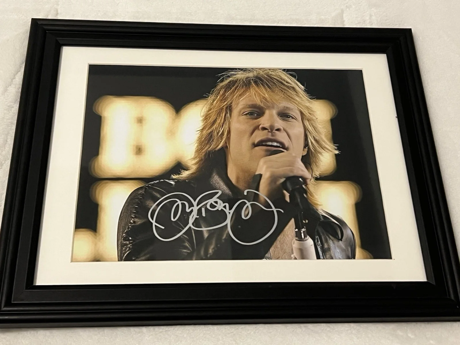 JON BON JOVI Autographed 8 X 11.5 Signed Photo Framed Rock Superstar, image 3