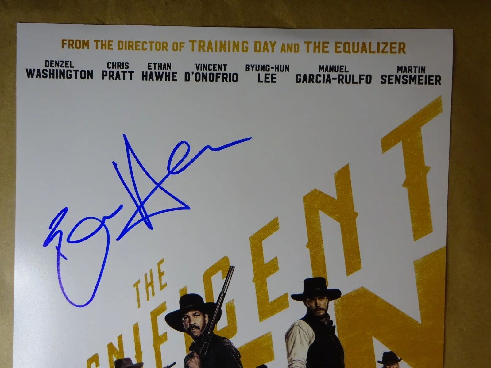 Ethan Hawke — Signed Ethan Hawke Autographed 12"x18" The Magnificent Seven Photo Beckett COA, image 3
