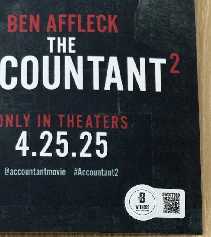 Ben Affleck — BEN AFFLECK SIGNED THE ACCOUNTANT 11X17 PHOTO BECKETT BAS 2, image 2