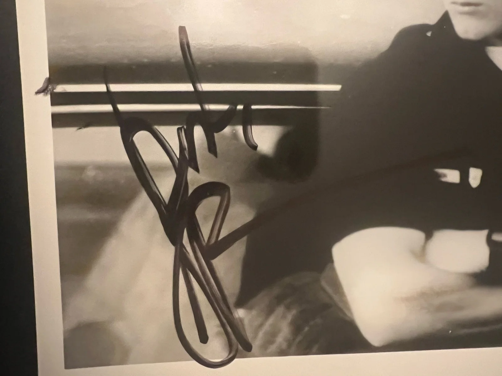 Sean Penn — Sean Penn ~ Autographed Photo ~ 8”x10”~ 1988 ~ ‘Colors’, image 2