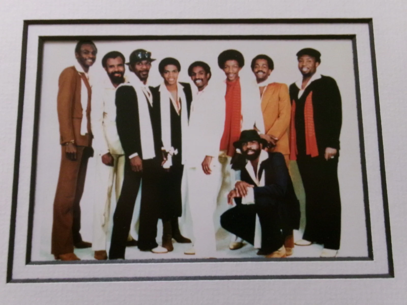 Cool, The Gang — Signed Cool & The Gang 6 x 4 Photo Double Matte 11 x 14 Frame Tru Vue Glass COA, изображение 3