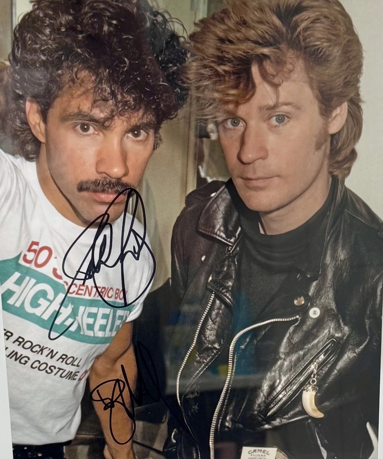 Hall and Oates (Daryl John)Framed Hand Signed Autograph Photo+COA Certificate., image 2