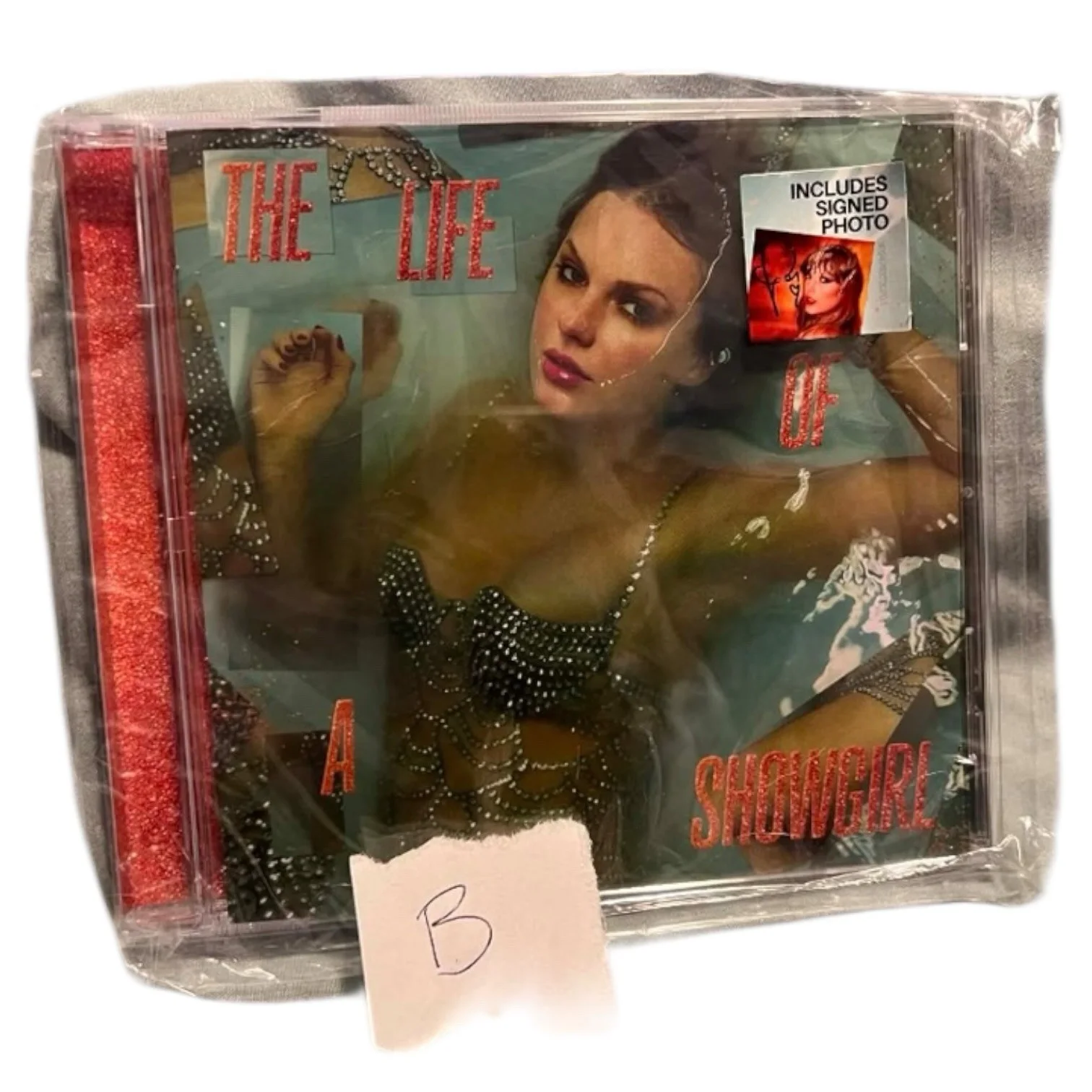 Taylor Swift - The Life of a Showgirl CD + Hand Signed Photo 1 With Heart B, изображение 2