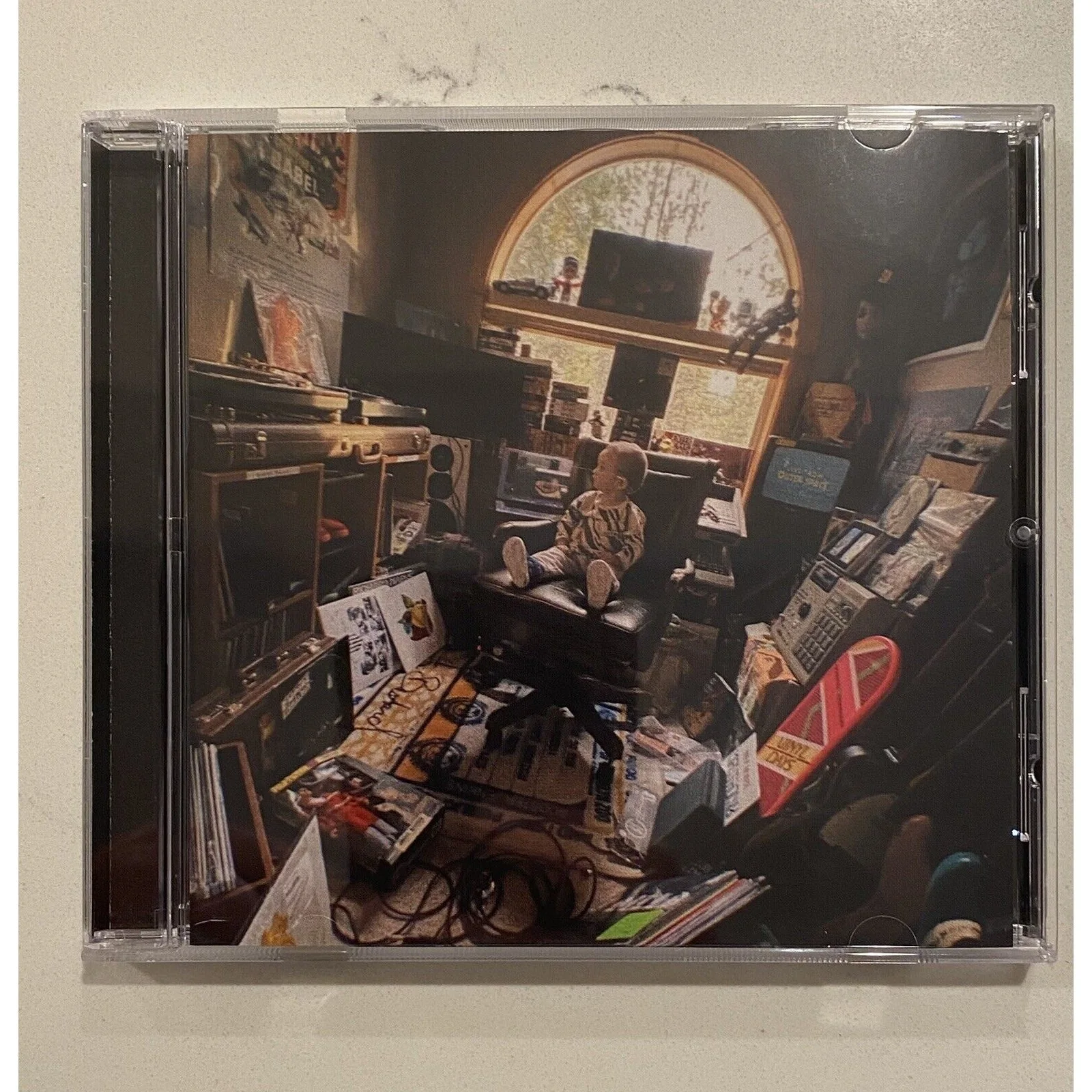 LOGIC- VINYL DAYS SIGNED CD AUTOGRAPHED (SOLD OUT) AUTHENTIC! IN HAND! NEW, image 2