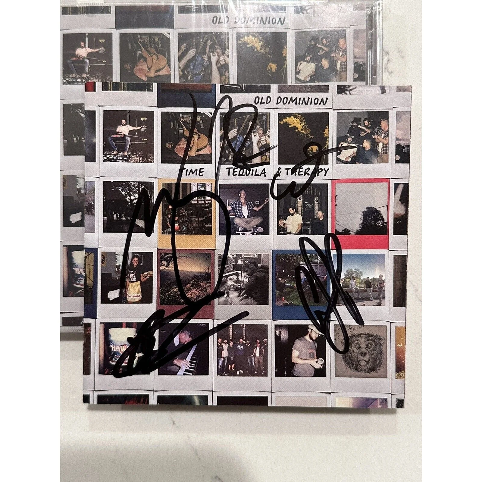 OLD DOMINION Band Signed Time Tequila & Therapy Booklet w/ New CD Matthew Ramsey, image 2