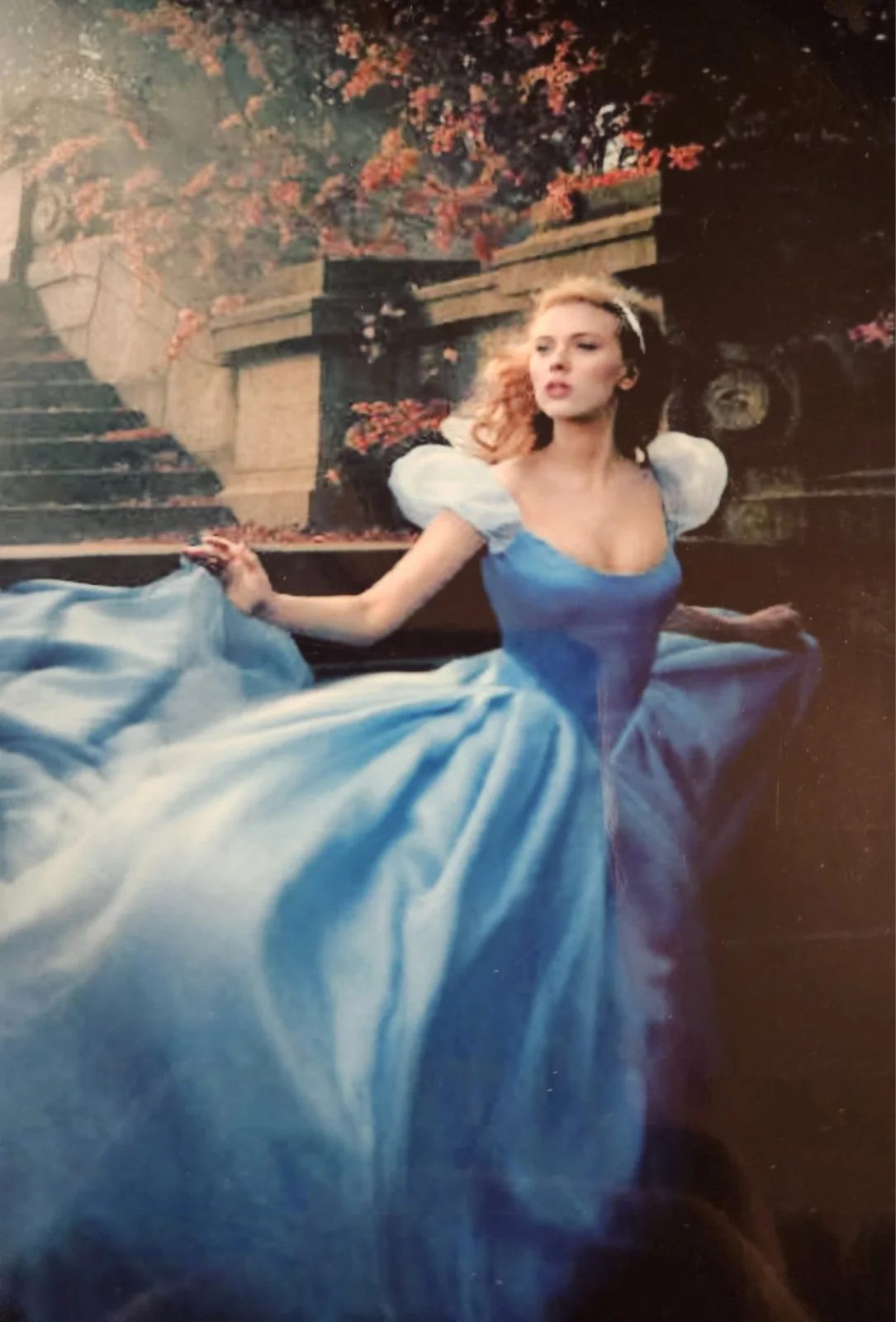 SCARLETT JOHANSSON — Scarlett Johansson Signed 8 X 10 Photo - Rare Disney Cinderella Beckett Auto BAS, изображение 3