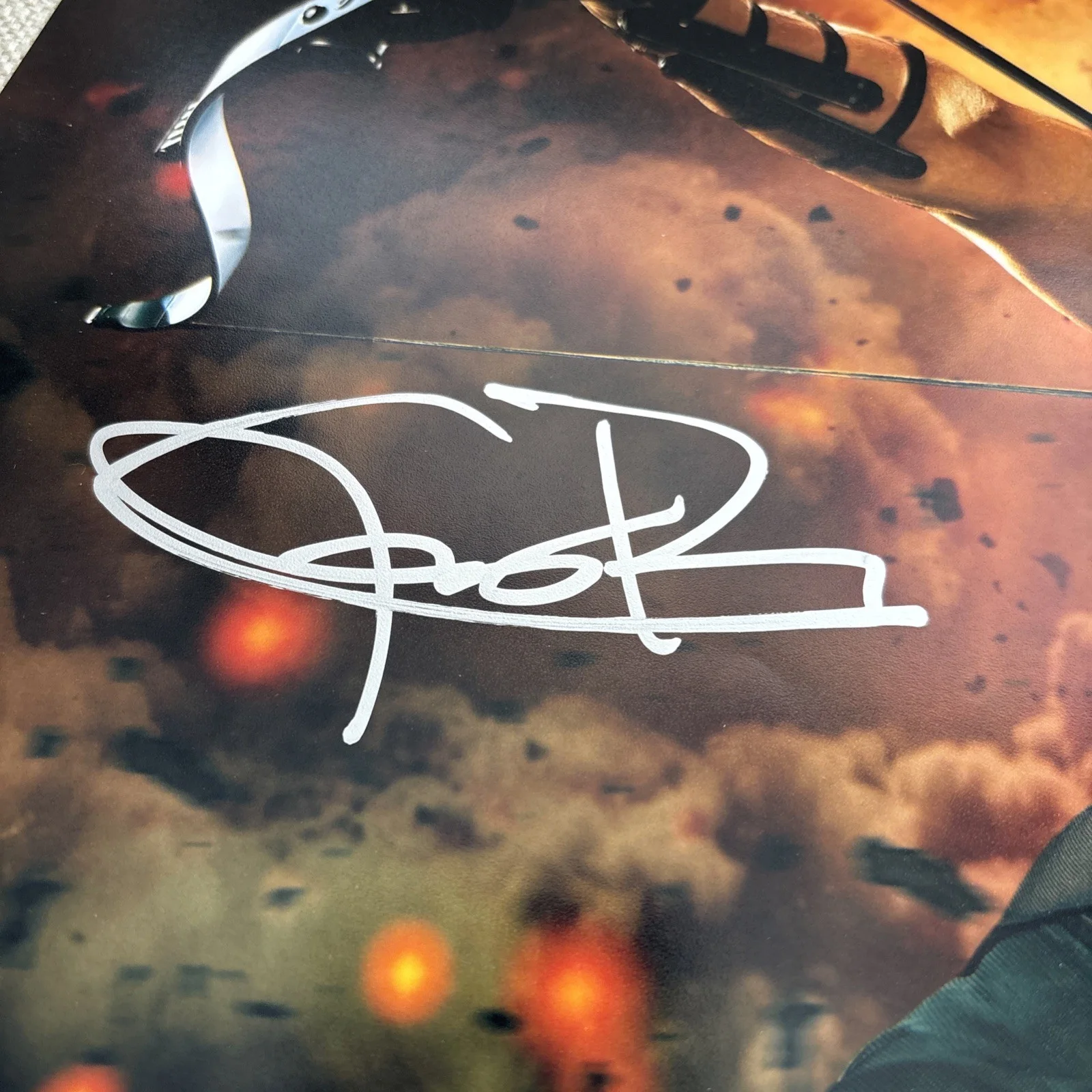 JEREMY RENNER — JEREMY RENNER Autograph Signed 11x14 Photo Celebrity Authentics Certified, изображение 2