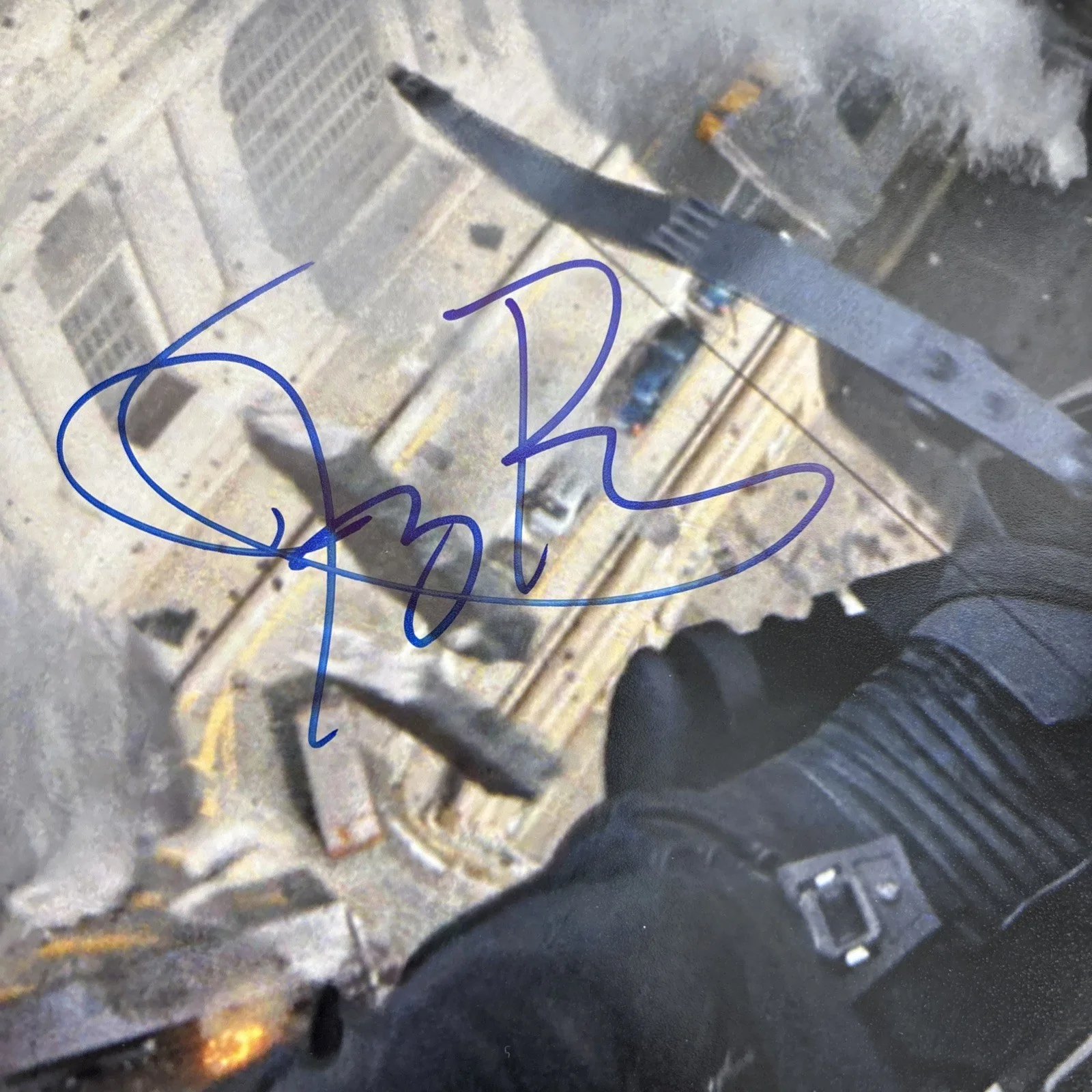 JEREMY RENNER — JEREMY RENNER Autograph Signed 11x14 Photo Celebrity Authentics Certified, изображение 2