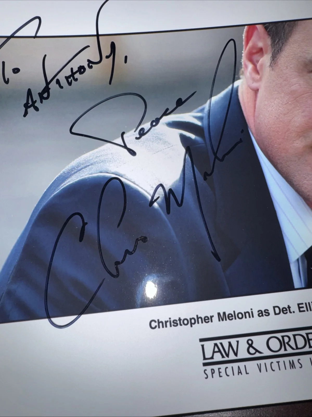 Christopher Meloni — CHRISTOPHER CHRIS MELONI AUTOGRAPH SIGNED LAW ORDER SVU PRESS PHOTO Mariska, image 2