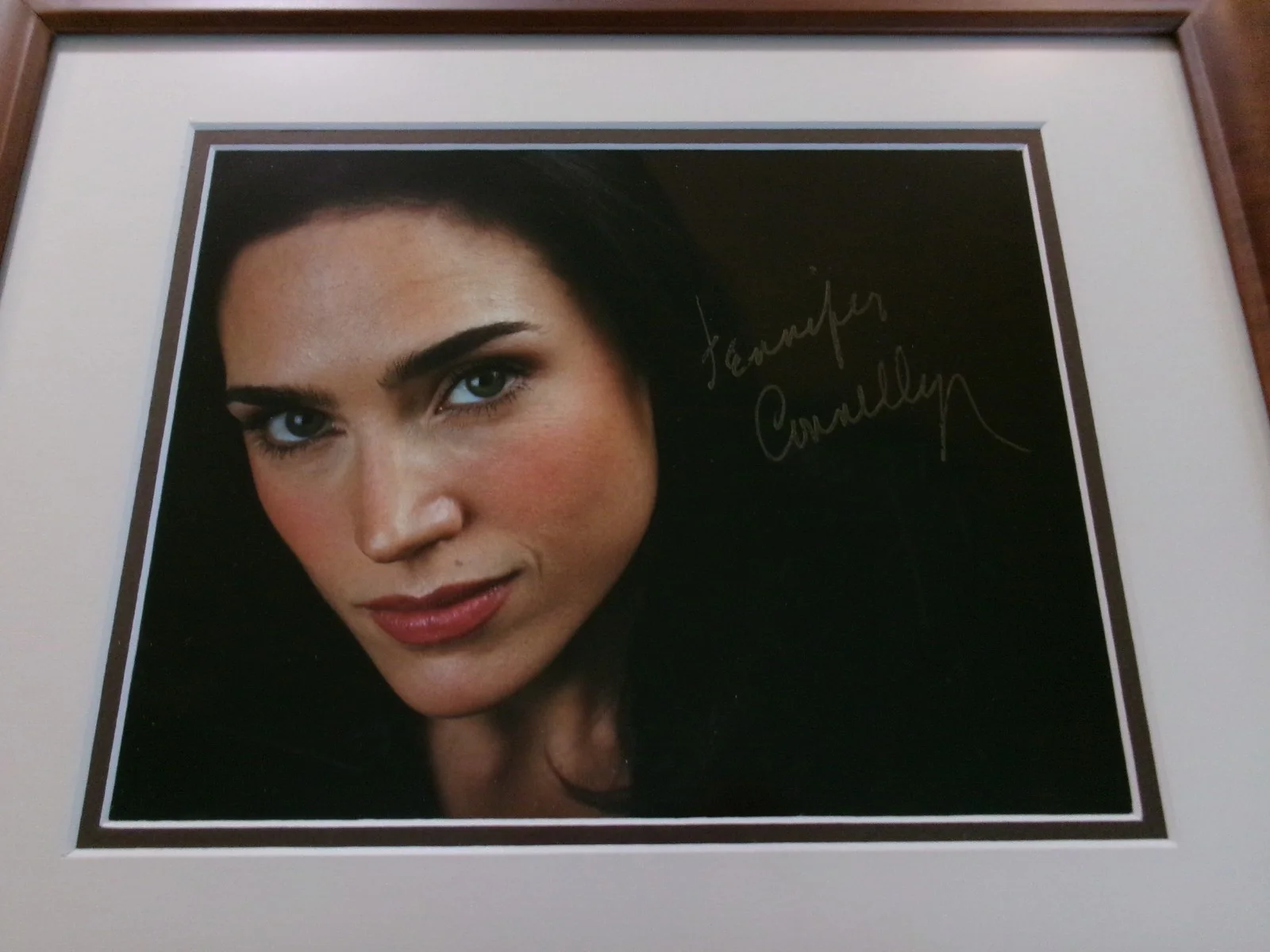 Jennifer Connelly — Signed Jennifer Connelly 10 x 8 Photo Double Matted 14 x 11 Frame Tru Vue Glass, изображение 2