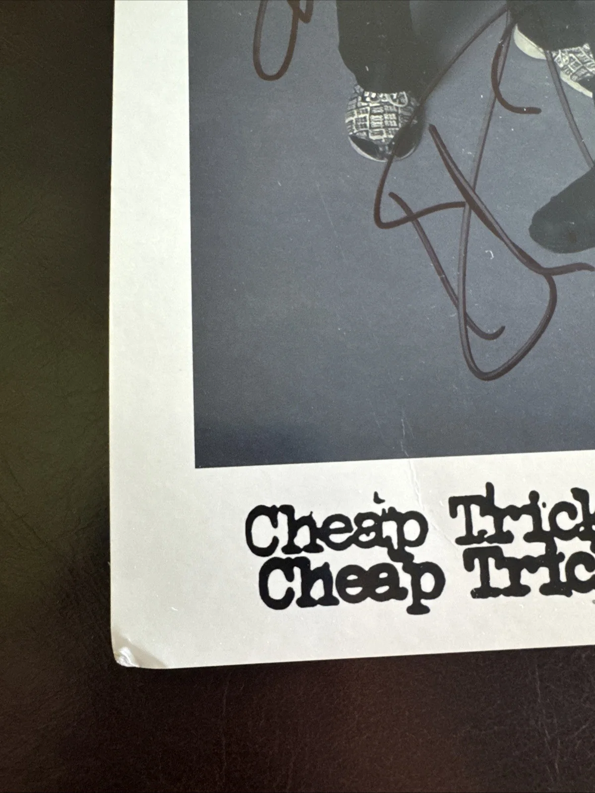 CHEAP TRICK FULL BAND SIGNED 8x10 PHOTO AUTOGRAPH AUTHENTIC, image 4