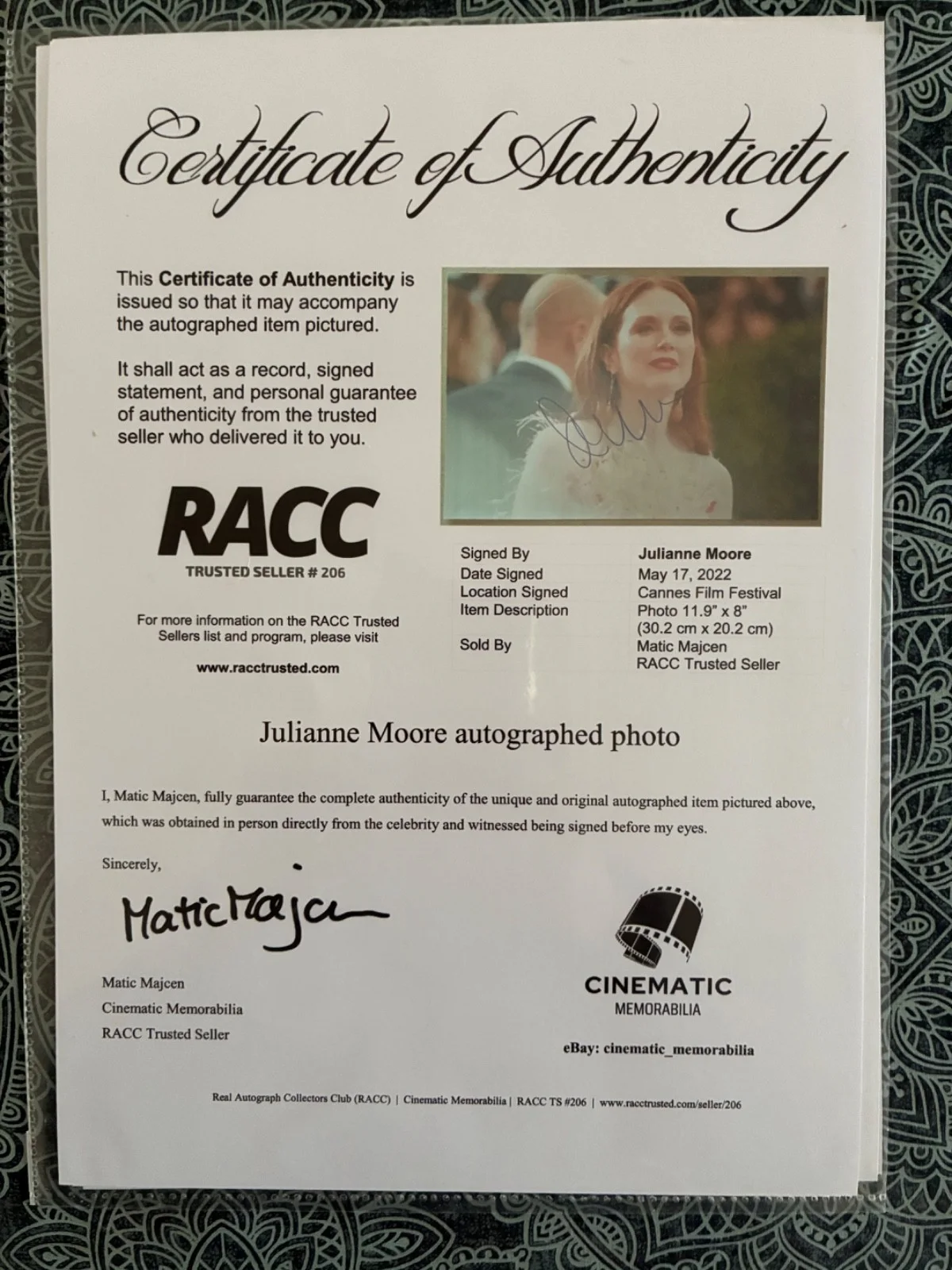 Julianne Moore — JULIANNE MOORE Signed 8x12 Photo Autograph - RACC COA - Cannes Film Festival, изображение 3
