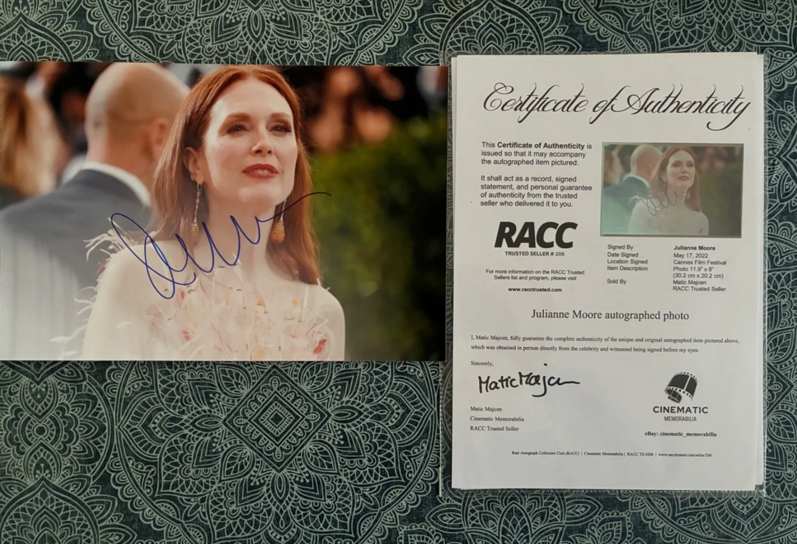 Julianne Moore — JULIANNE MOORE Signed 8x12 Photo Autograph - RACC COA - Cannes Film Festival, изображение 4