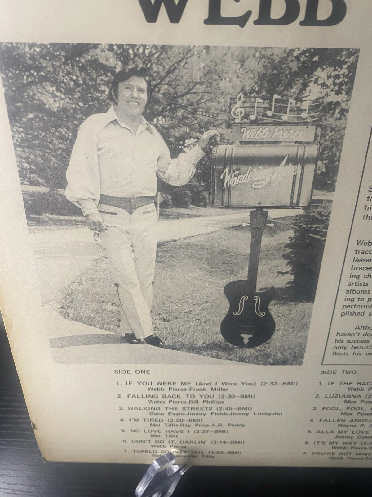 Country Music Legend Webb Pierce signed Album Cover Guitar Shape Pool, изображение 4