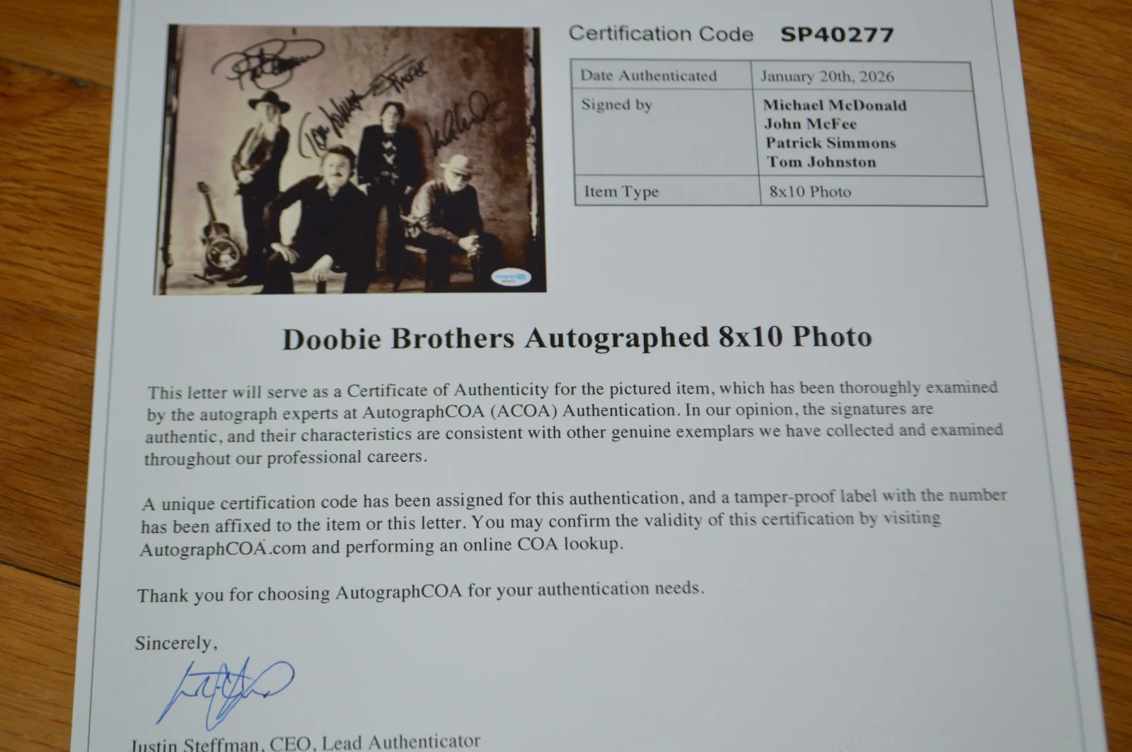 The Doobie Bothers Band Autographed "Walk This Road" 8x10 Photo w/ AUTOGRAPH LOA, изображение 3