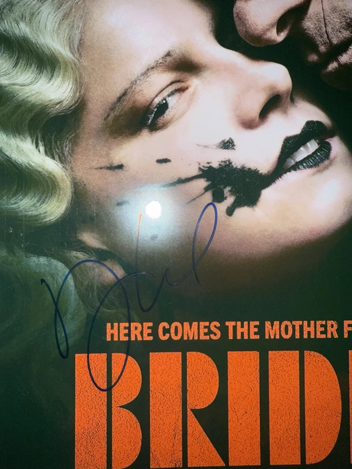 MAGGIE GYLLENHAAL — MAGGIE GYLLENHAAL SIGNED AUTOGRAPH THE BRIDE! 12X18 MOVIE POSTER PHOTO JSA COA, изображение 2