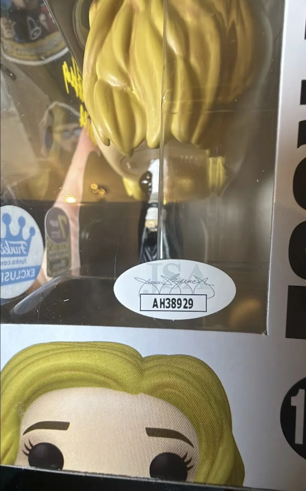 Catherine O’Hara — Funko Pop Schitt's Creek Moira Rose 1190 SIGNED Catherine O’Hara JSA+Protector!, image 2