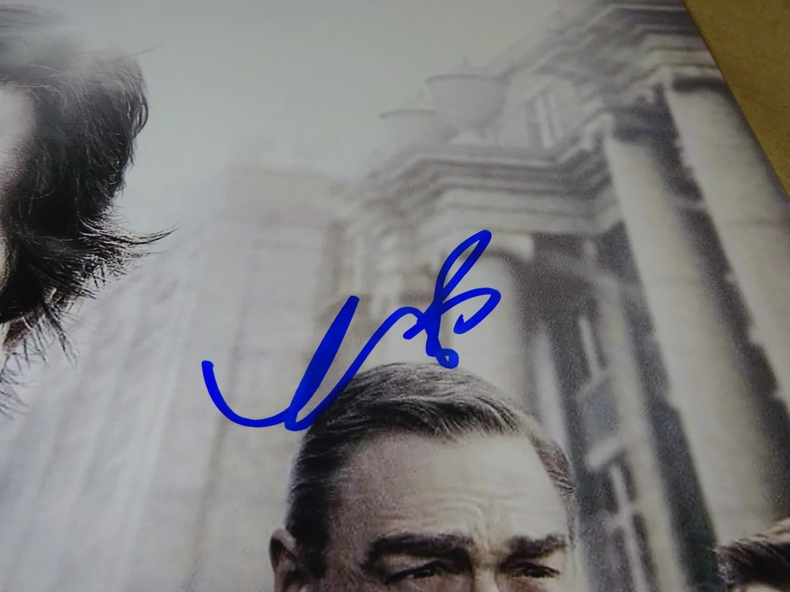 Kevin Bacon — Signed Kevin Bacon Autographed Patriots Day 12"x18" Photo Beckett BAS COA, image 5