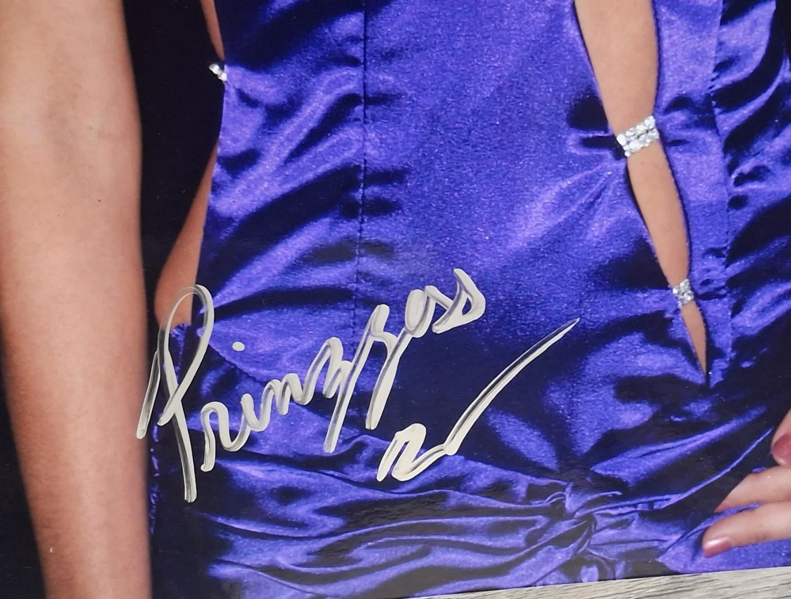 Felicity Jade Prinzzess Signed 8x12" PHOTO #2 - Daring Awards Dress, image 2