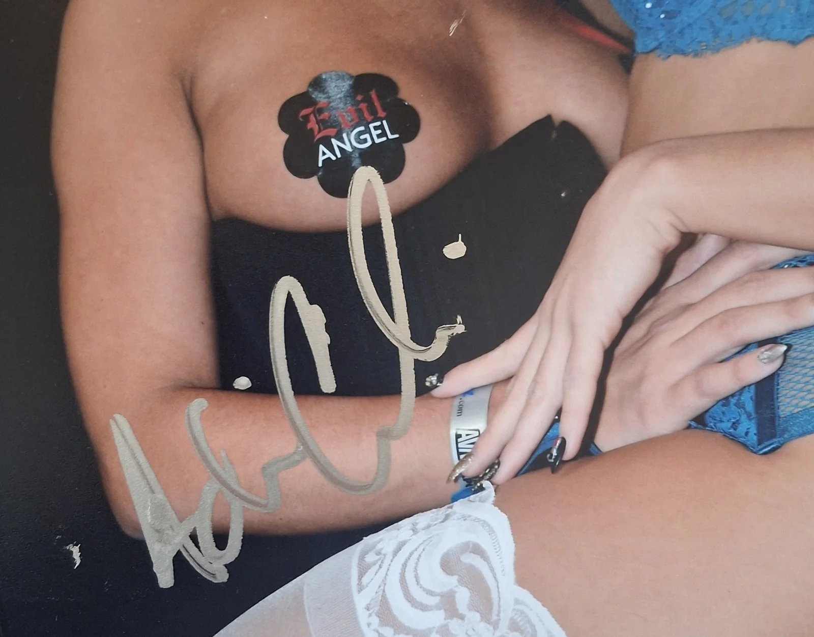 Adriana CHECHIK + Megan RAIN Signed 8x12" PHOTO - Take A Seat, изображение 3