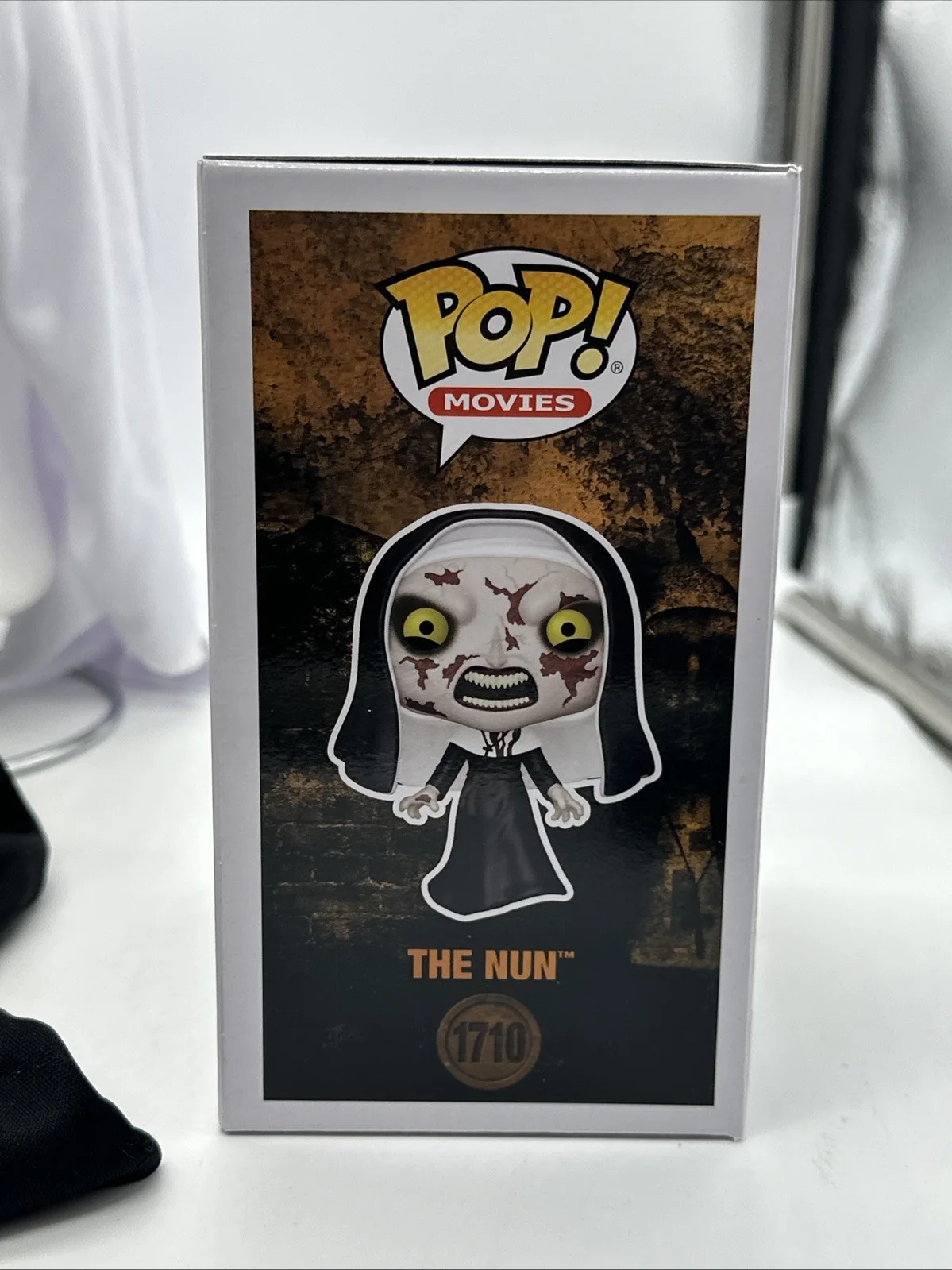 Bonnie Aarons — Bonnie Aarons Signed Valak Nun Mask (PSA) & 1710 Funko Pop (OC), изображение 5