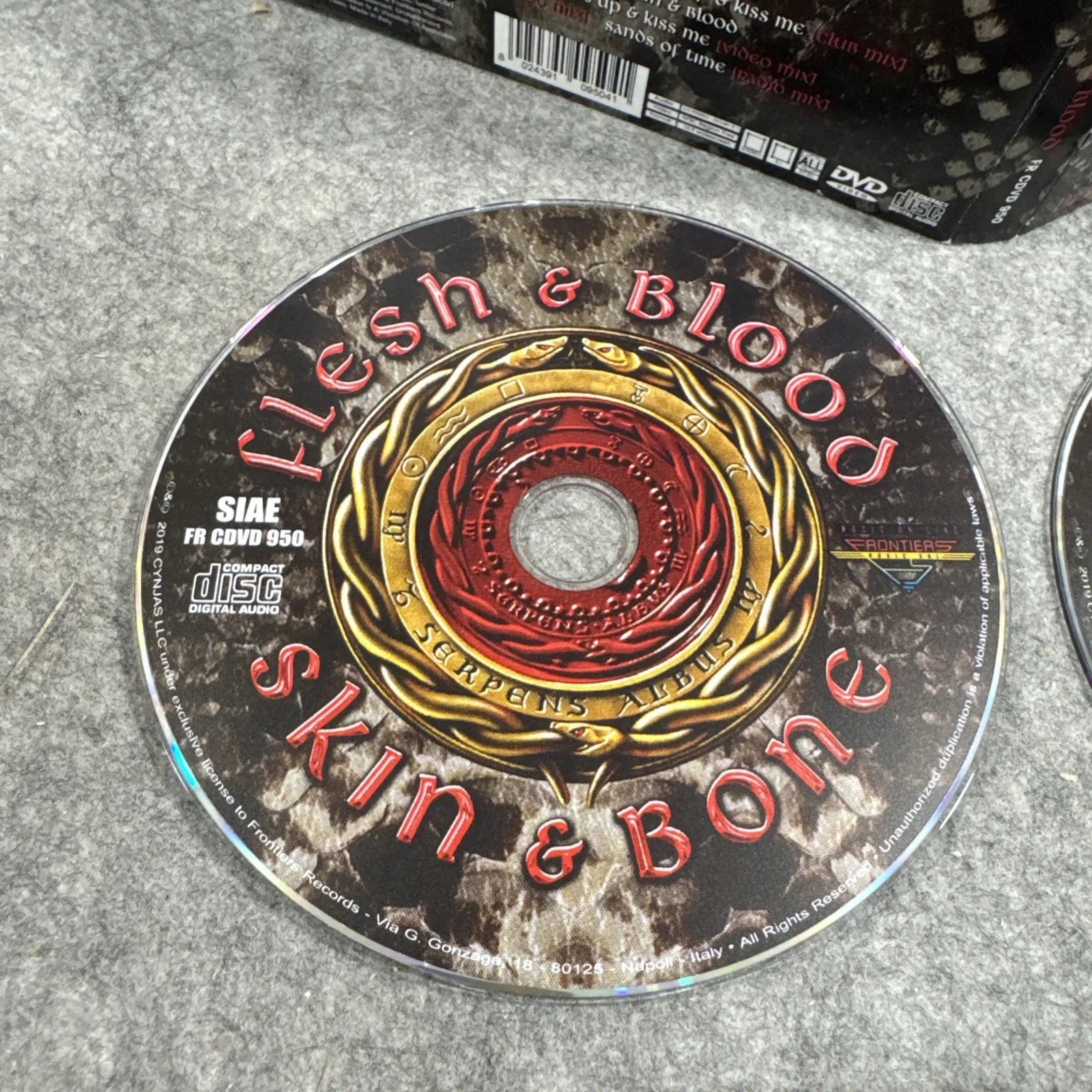 WHITESNAKE FLESH & BLOOD SIGNED 2 CD AUTOGRAPHED VERY RARE DAVID COVERDALE, изображение 5