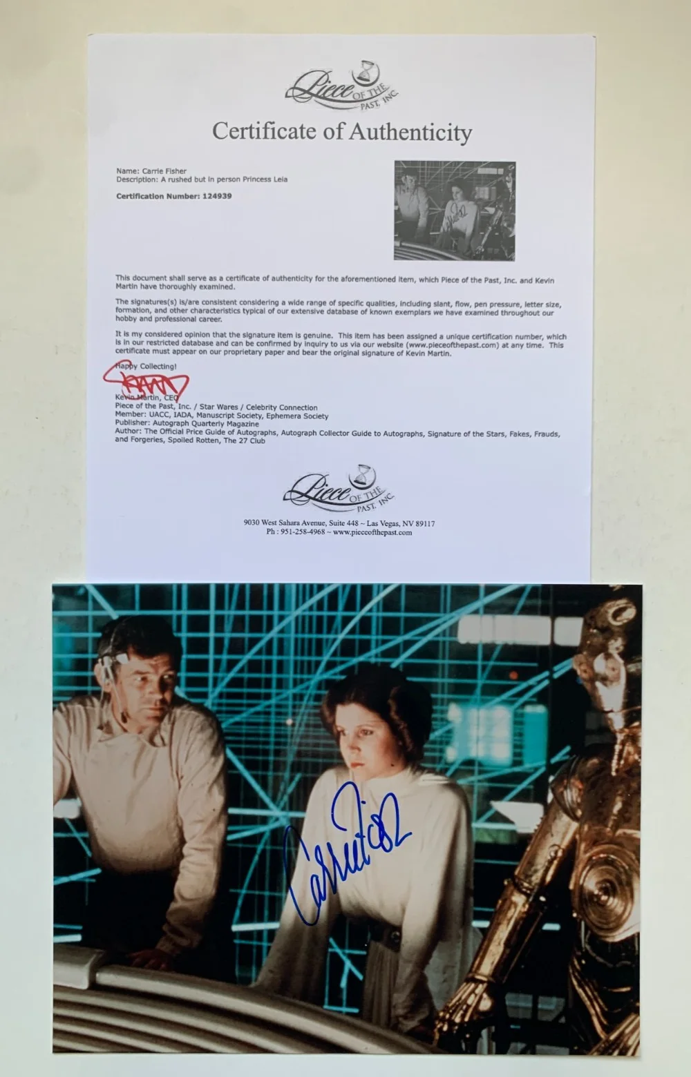 Carrie Fisher — CARRIE FISHER "Princess Leia" signed STAR WARS photo, with COA, 8x10, изображение 3