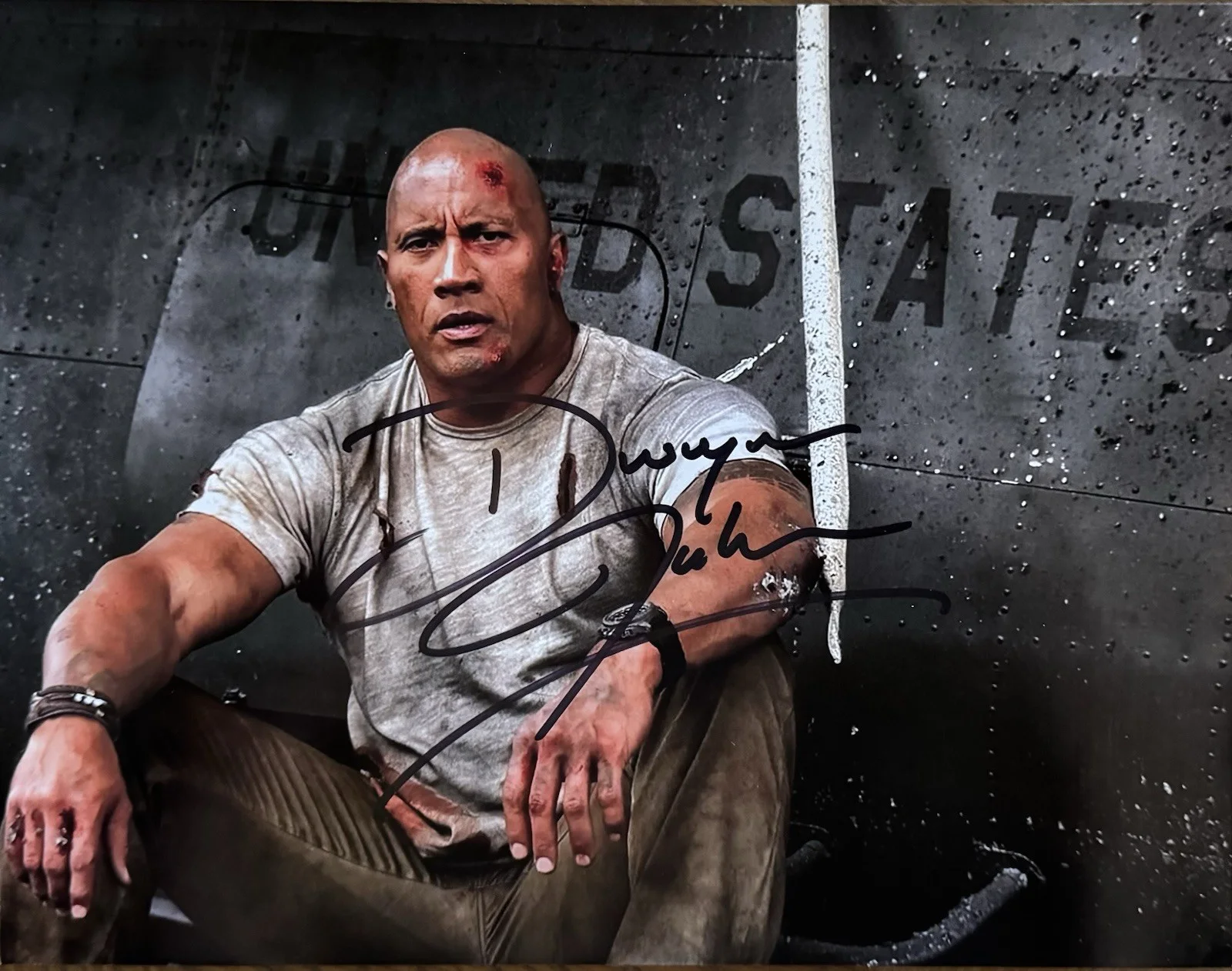 Dwayne The Rock Johnson — Dwayne The Rock Johnson Signed 8.5 X 11” Photo Rampage Black Adam The Mummy COA￼