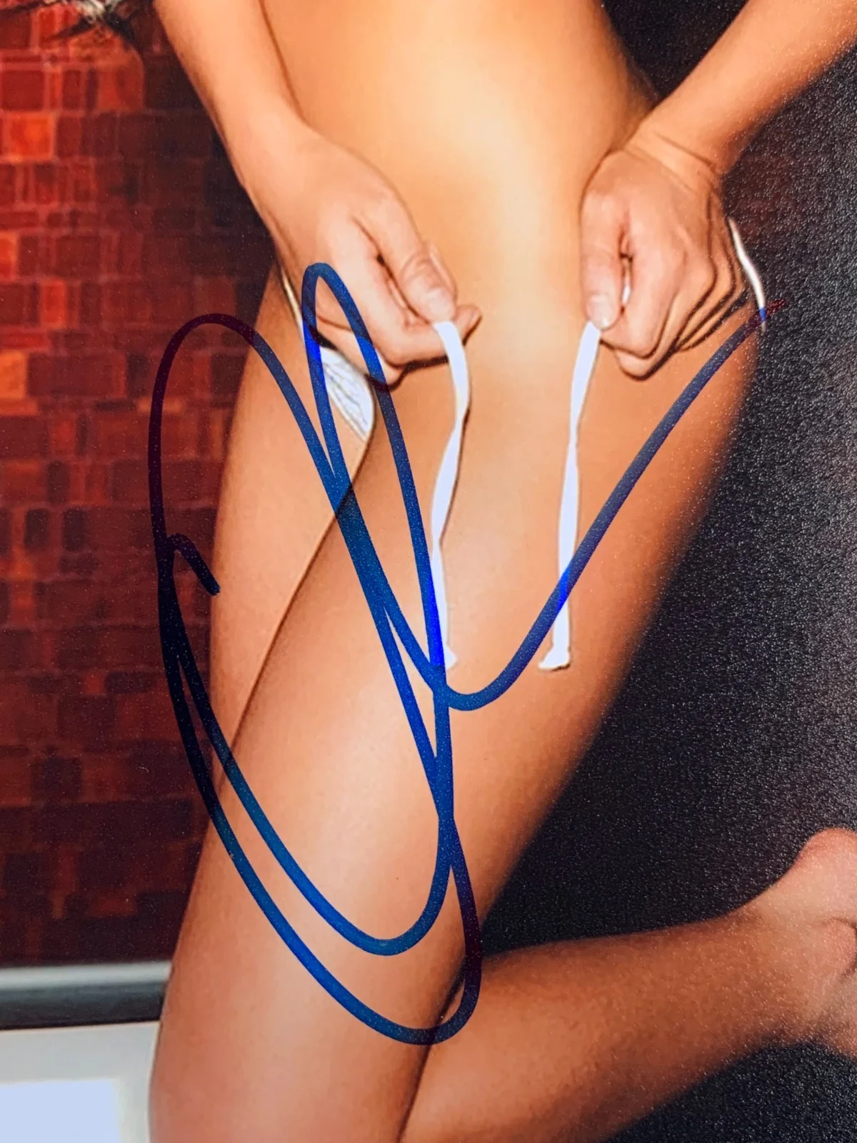 Olivia Culpo — OLIVIA CULPO signed 8"x 10" photo with COA, image 2
