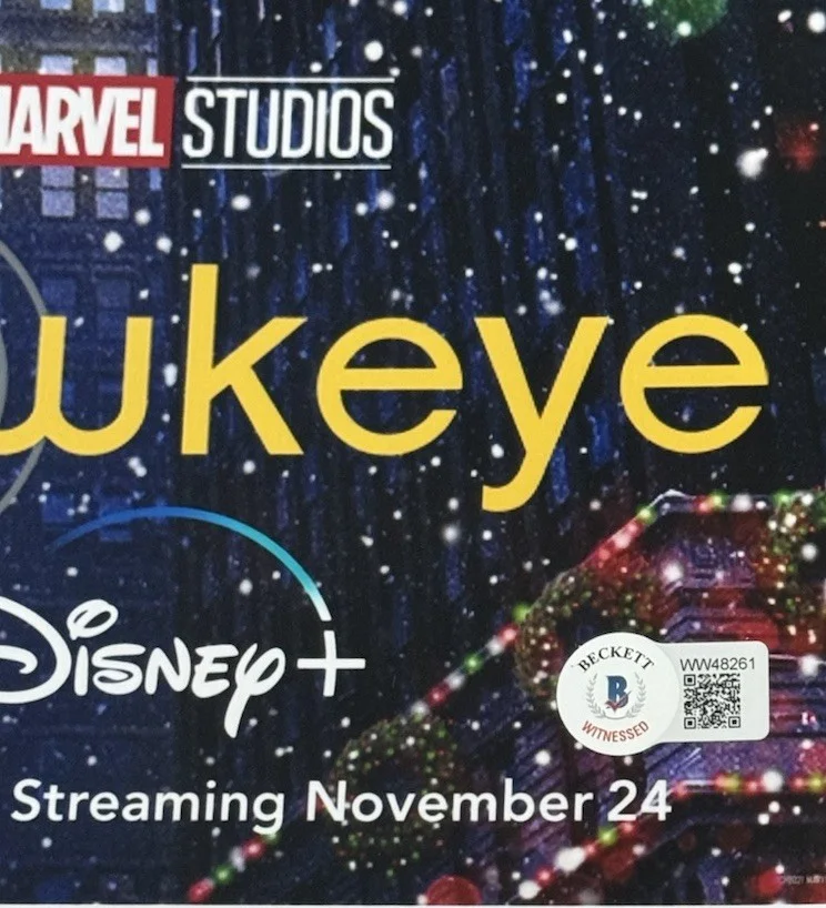 Hailee Steinfeld Jeremy Renner — HAILEE STEINFELD / JEREMY RENNER SIGNED HAWKEYE 11X17 PHOTO BECKETT BAS 2, image 2