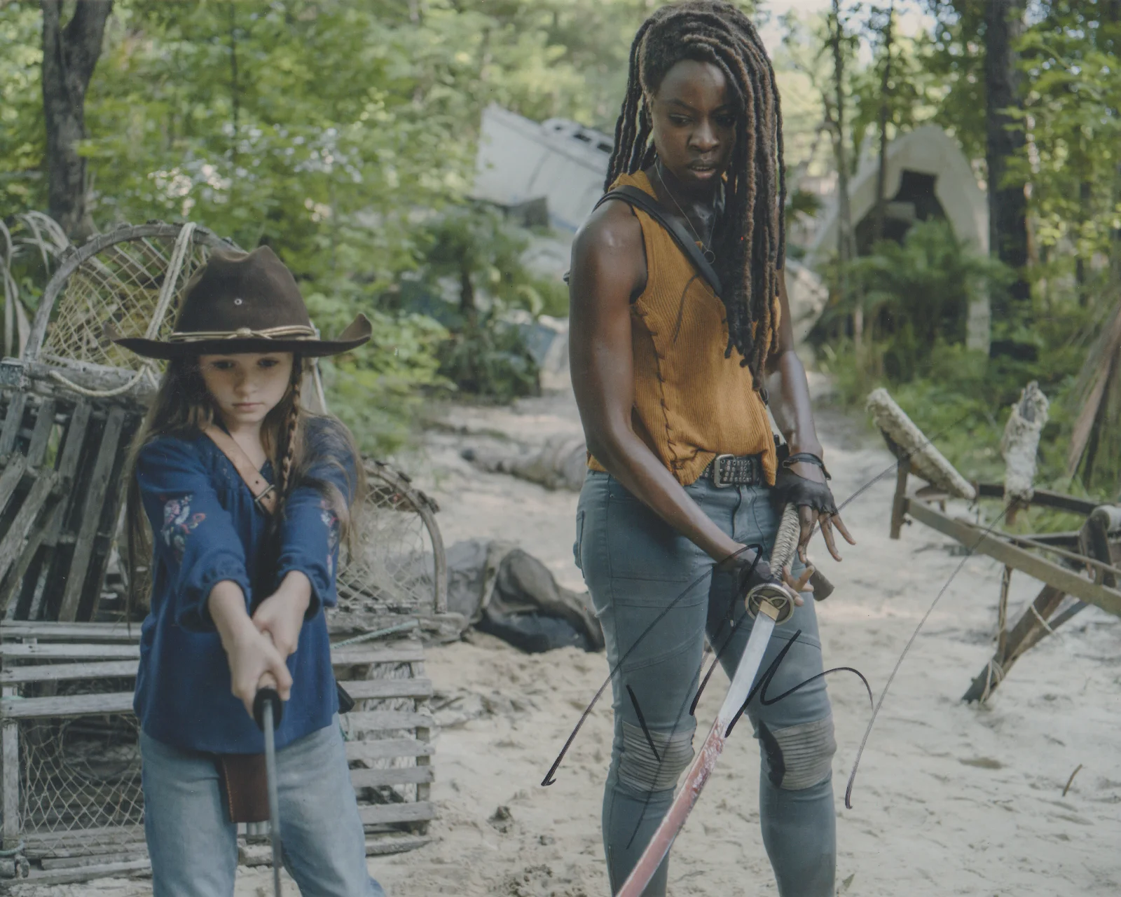 Danai Gurira — DANAI GURIRA AMC THE WALKING DEAD SIGNED 10X8 COLOR PHOTO AUTOGRAPH MICHONE TV