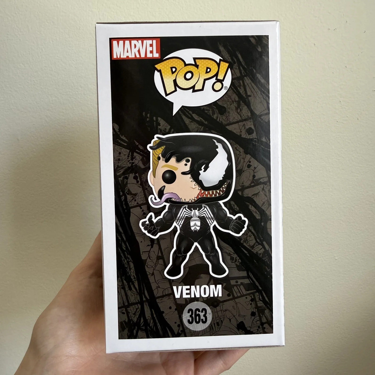 Tom Hardy — Tom Hardy Signed Venom Funko Pop #363 Eddie Brock Marvel BAS, image 3