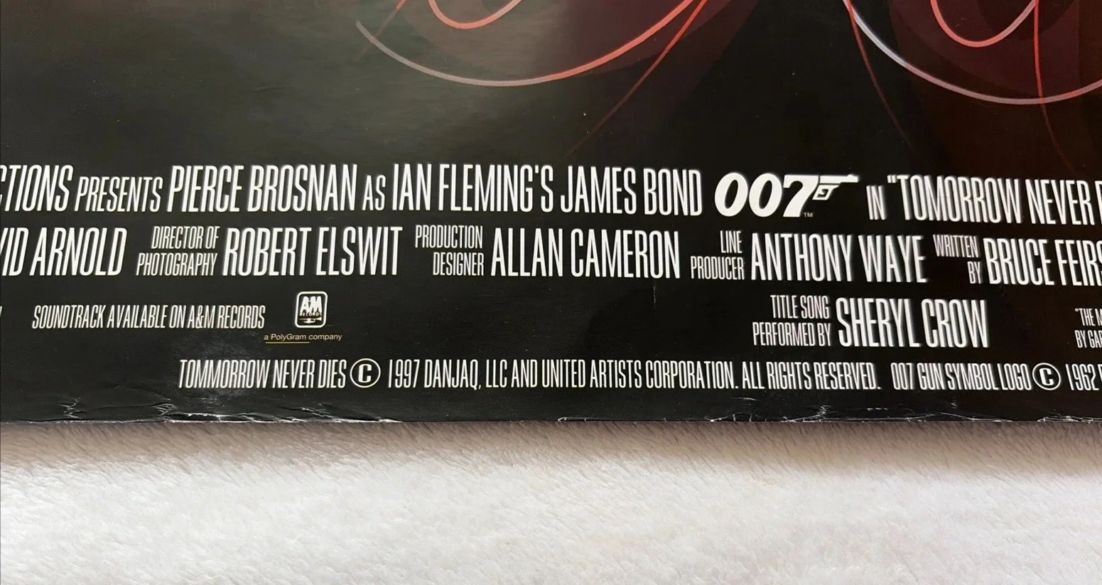 TOMORROW NEVER DIES (1997) Original 007 James Bond UK Quad Film Poster - 40’x30’, изображение 3