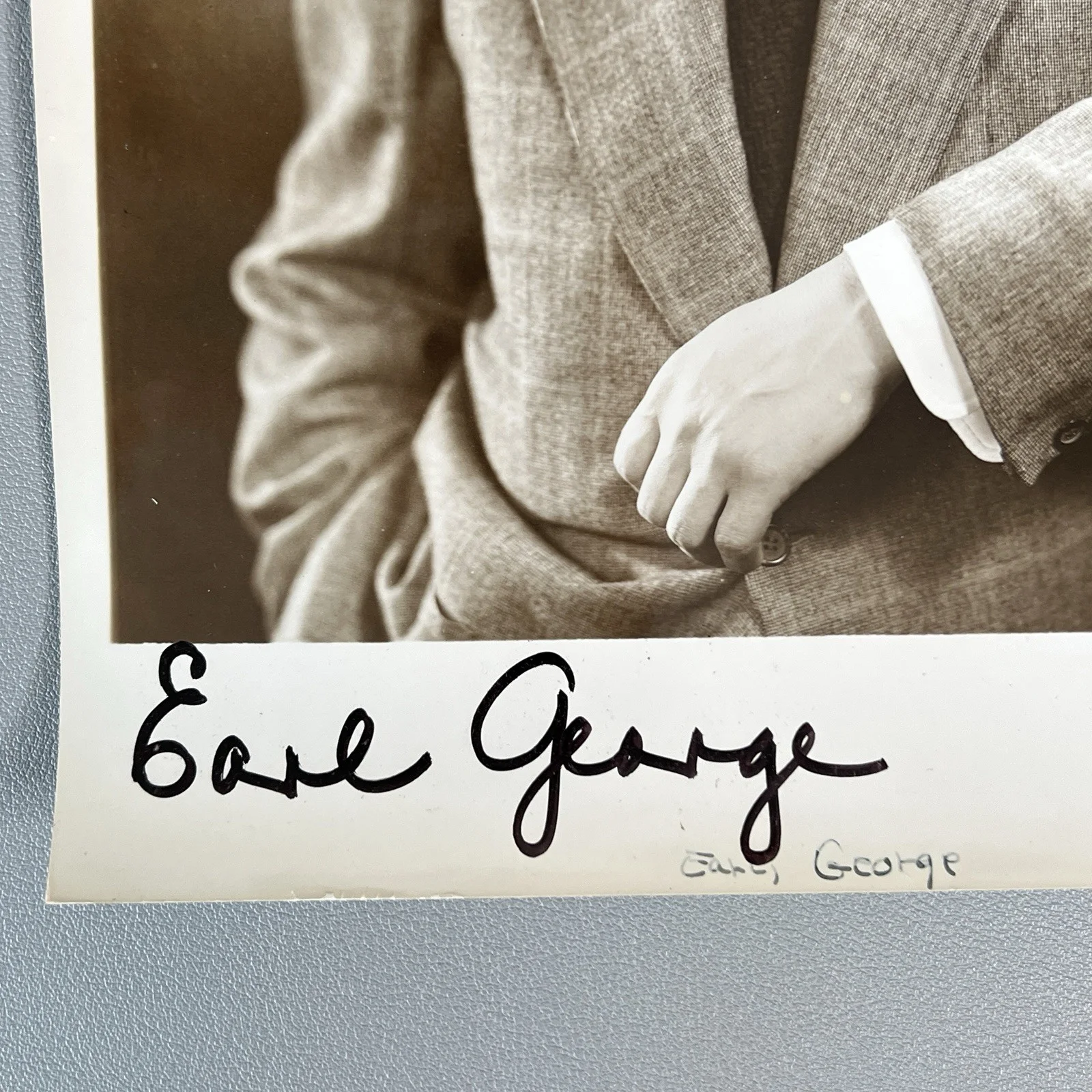 Earl George — Vtg Earl George Signed 8x10 Headshot Photo Actor Radio Riverdale NY 1940s-50s, изображение 3
