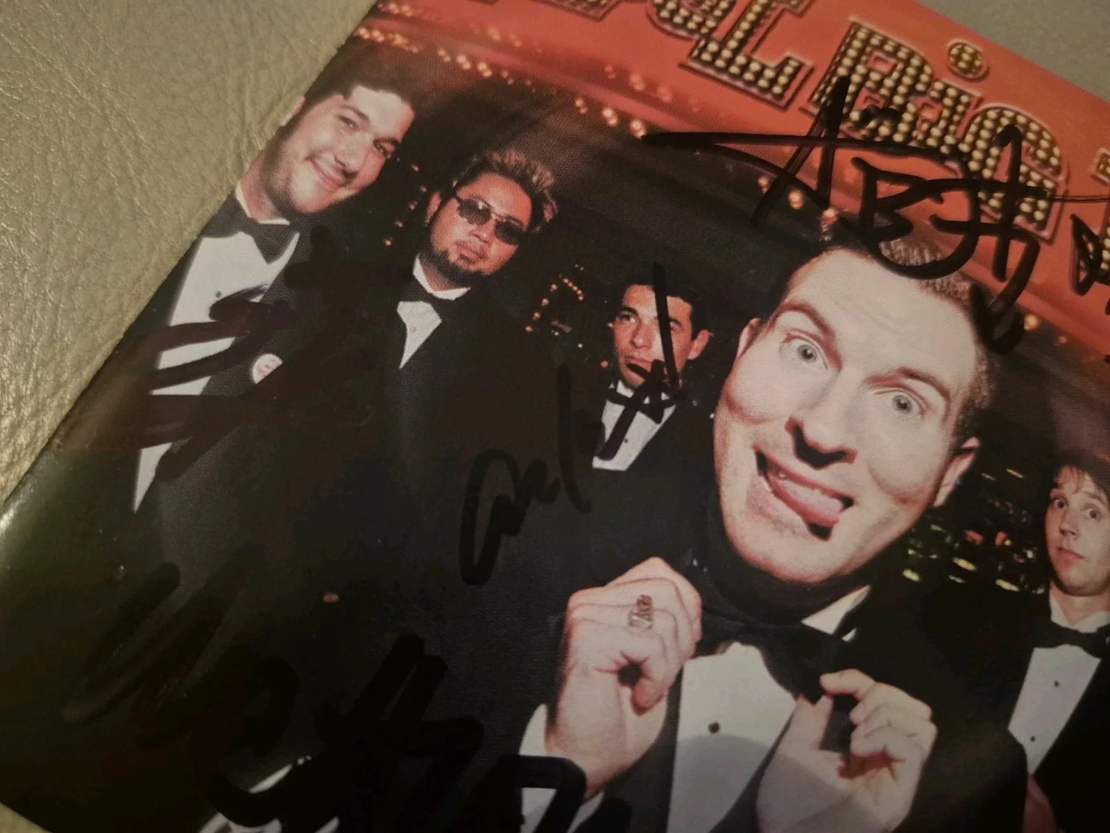 reel Big Fish — Reel Big Fish Signed Autographed By The Entire brand Stage Used Tie, изображение 5