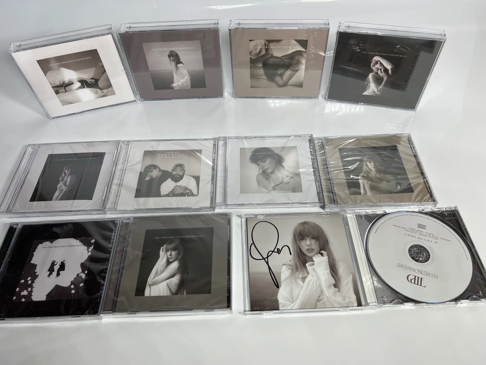 Taylor Swift The Tortured Poets Department CD Lot Of 11 - Signed Deluxe Acoustic, изображение 2