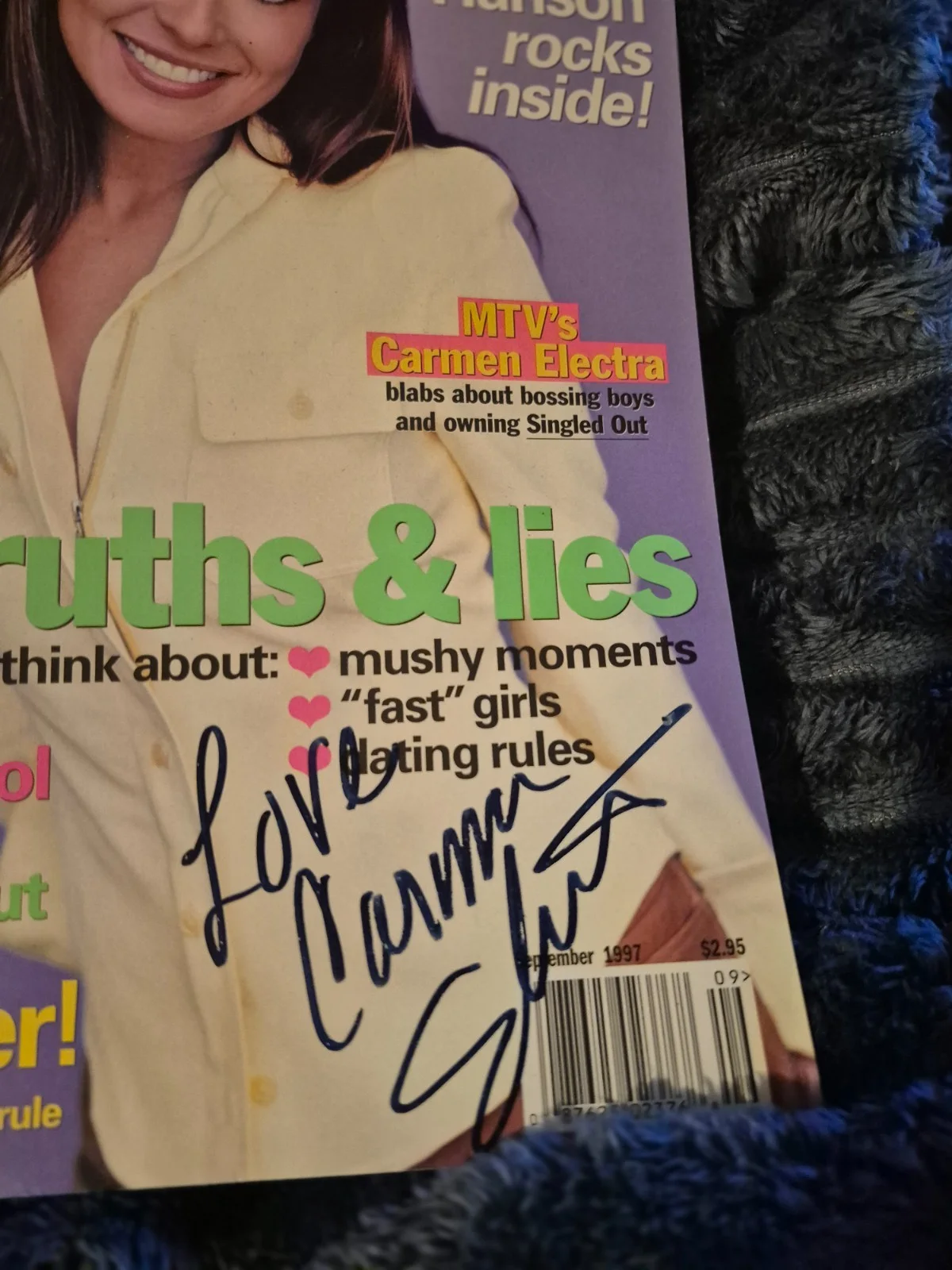 CARMEN ELEKTRA autographed YM (Young Miss ) Cover 1998 MAGAZINE, image 2