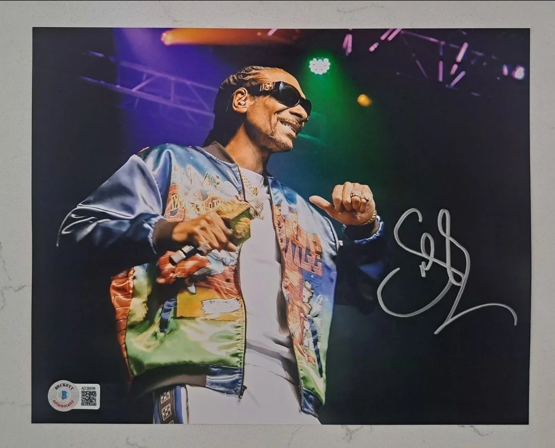 Snoop Dogg Signed Autographed RARE Doggysyle Premium 8x10 Photo Beckett BAS COA, изображение 3