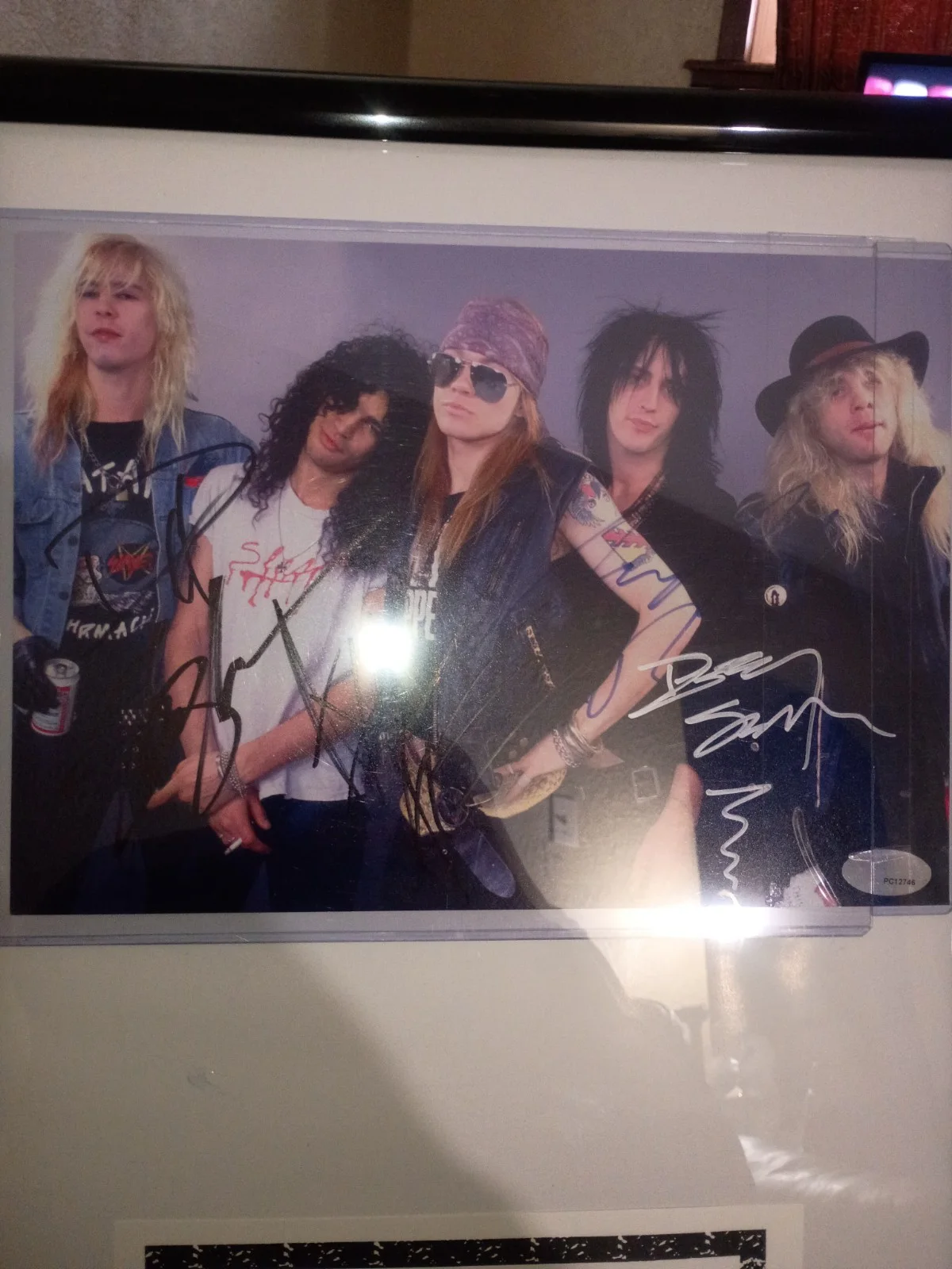 19x13 guns and roses autograph by all members, изображение 4