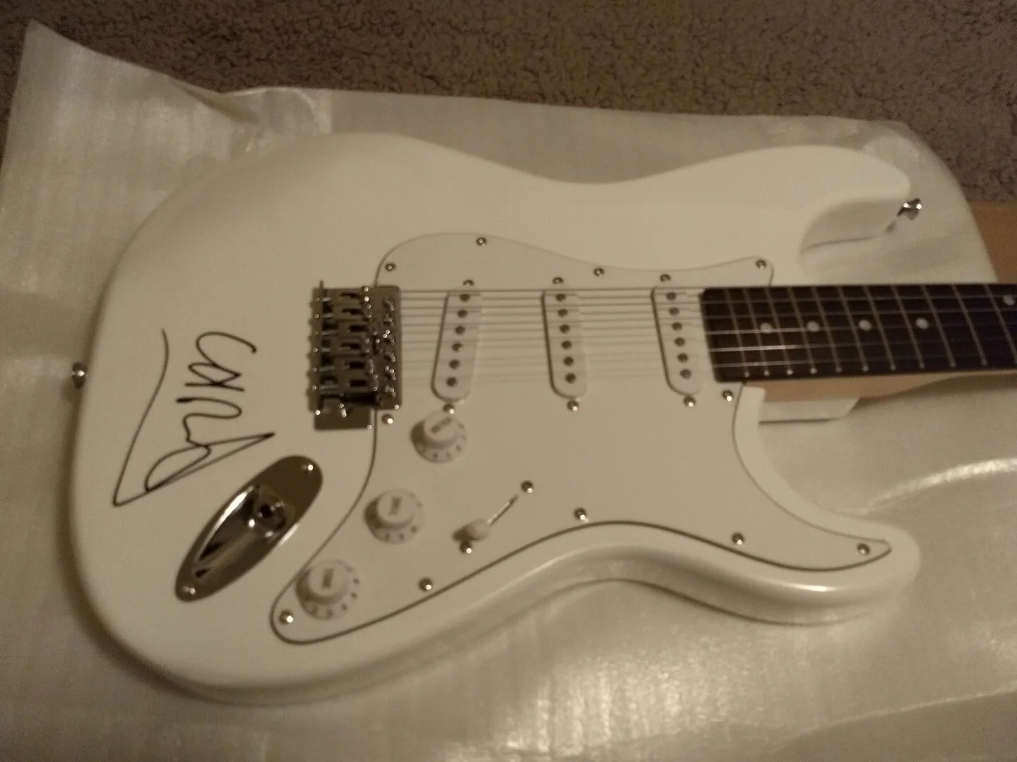 COLDPLAY CHRIS MARTIN Signed GUITAR BECKETT COA #X70555, image 4
