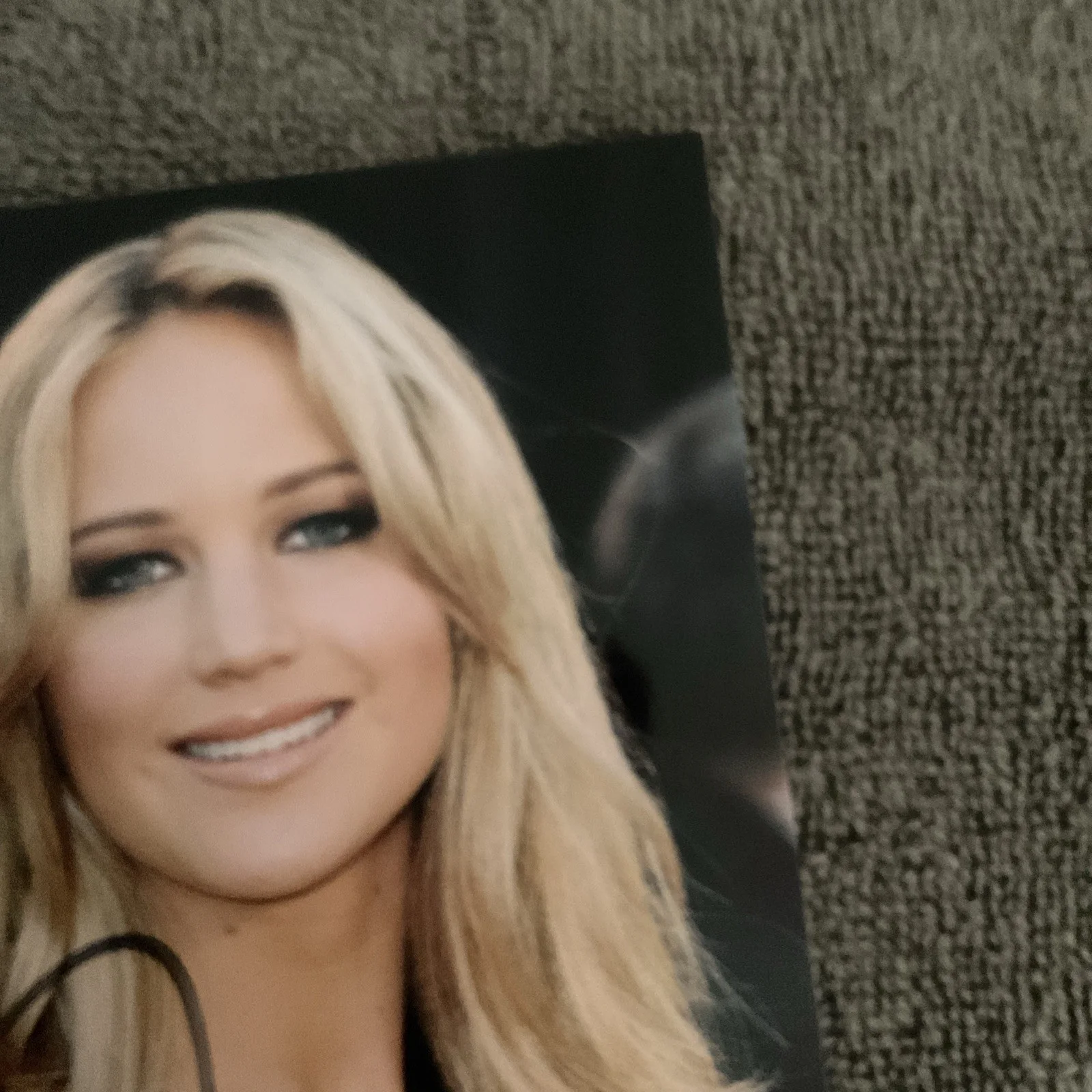 jennifer lawrence — JENNIFER LAWRENCE HUNGER GAMES AUTOGRAPHED SIGNED GLOSSY 4x6 PHOTO NO COA, image 3