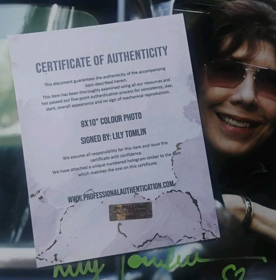 Lily Tomlin Hand Signed 8x10 Photo COA - NO US TARIFFS, image 4