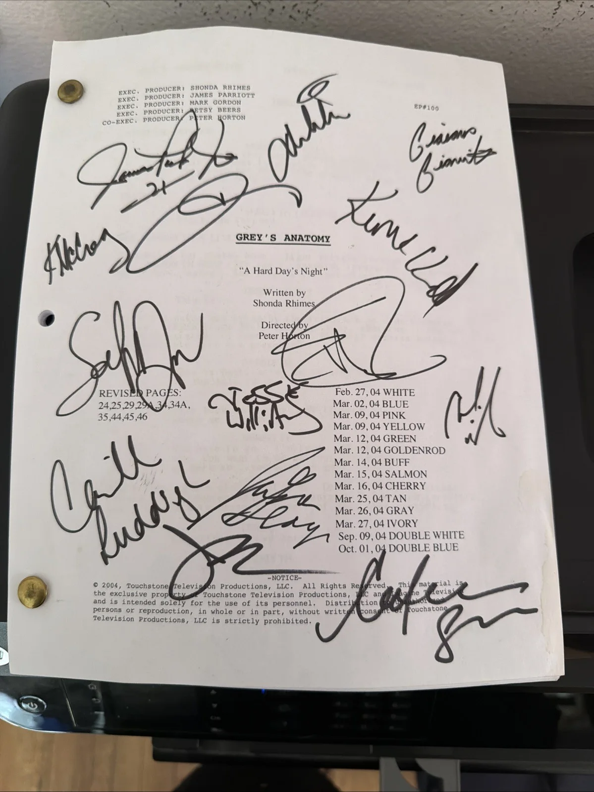 Jesse Williams, James Pickens — Greys Anatomys "A Hard Days Night" first episode, first season, signed