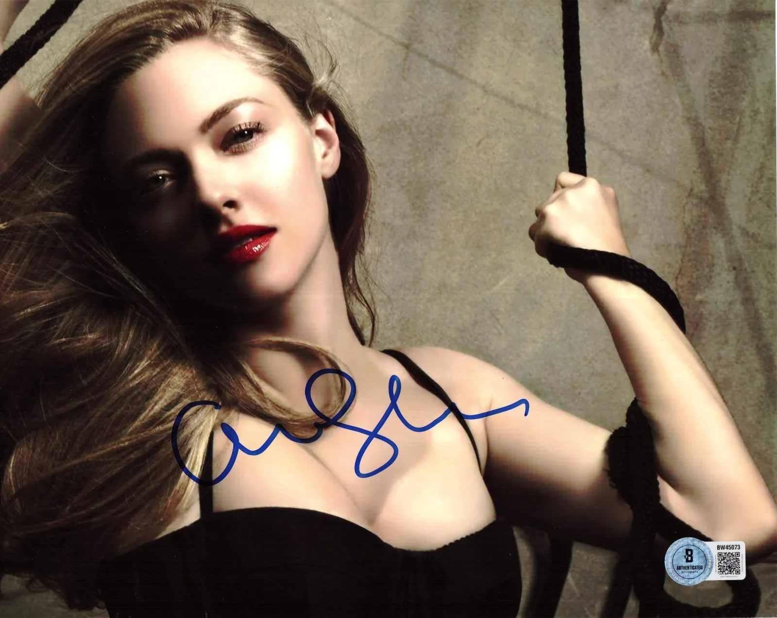 Amanda Seyfried — Hot Sexy Amanda Seyfried Signed 8x10 Photo Authentic Autograph Beckett