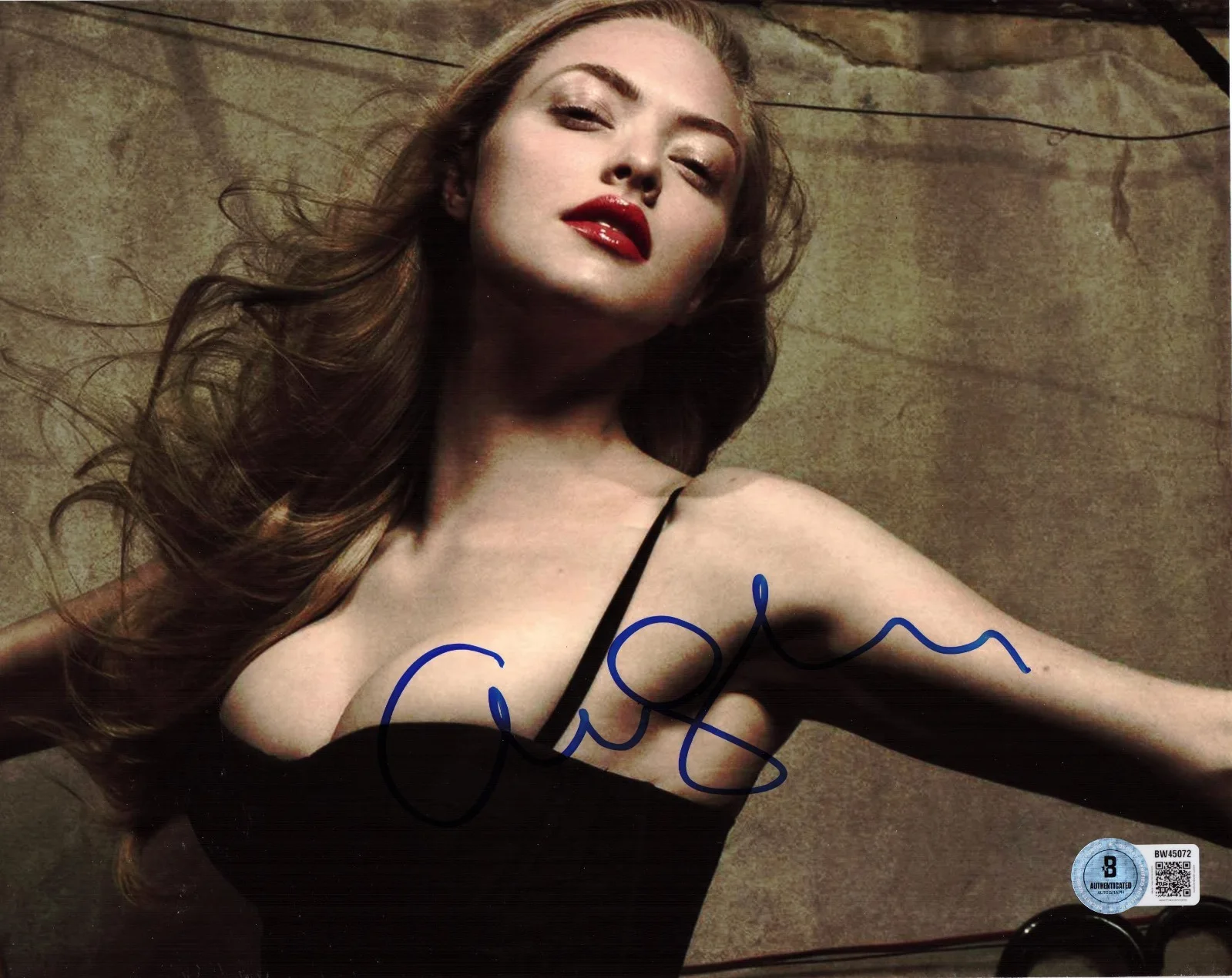 Amanda Seyfried — Hot Sexy Amanda Seyfried Signed 8x10 Photo Authentic Autograph Beckett