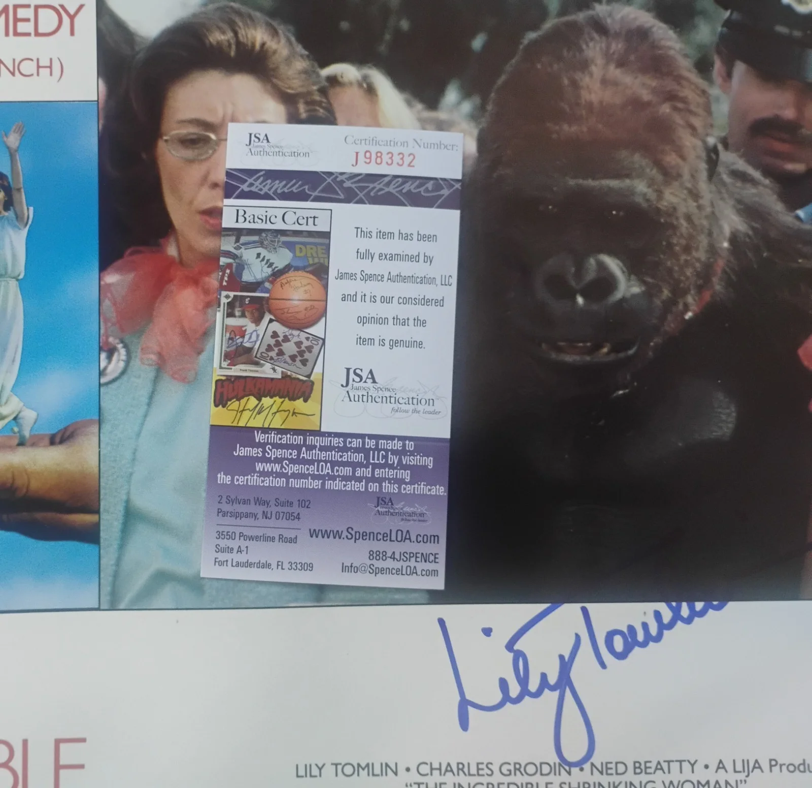 Lily Tomlin Hand Signed Autograph JSA COA 11x14 Photo NO US TARIFFS, image 4