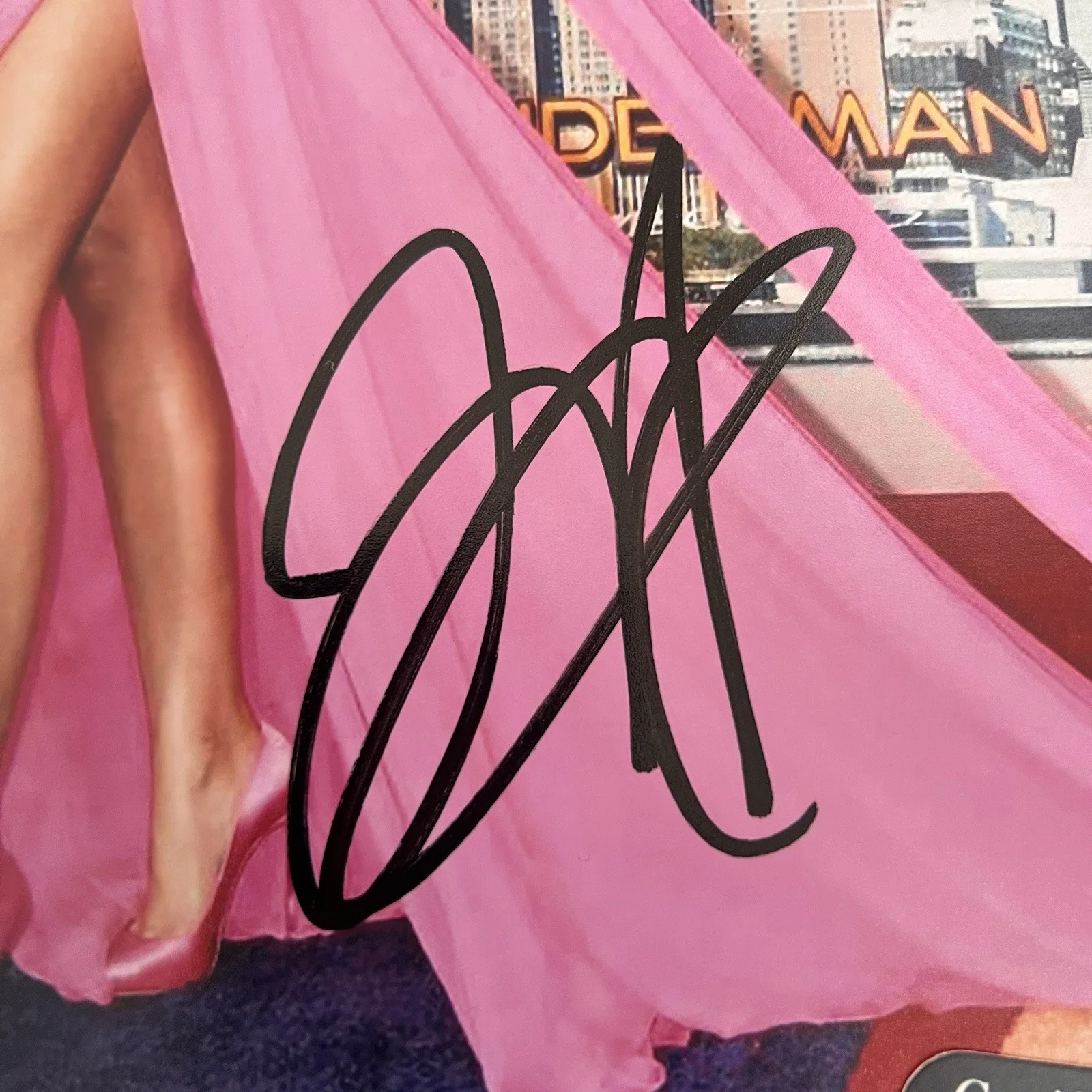 Zendaya Hand Signed Photo 8x10 Autograph Spider-Man MJ Marvel Actress COA, изображение 3